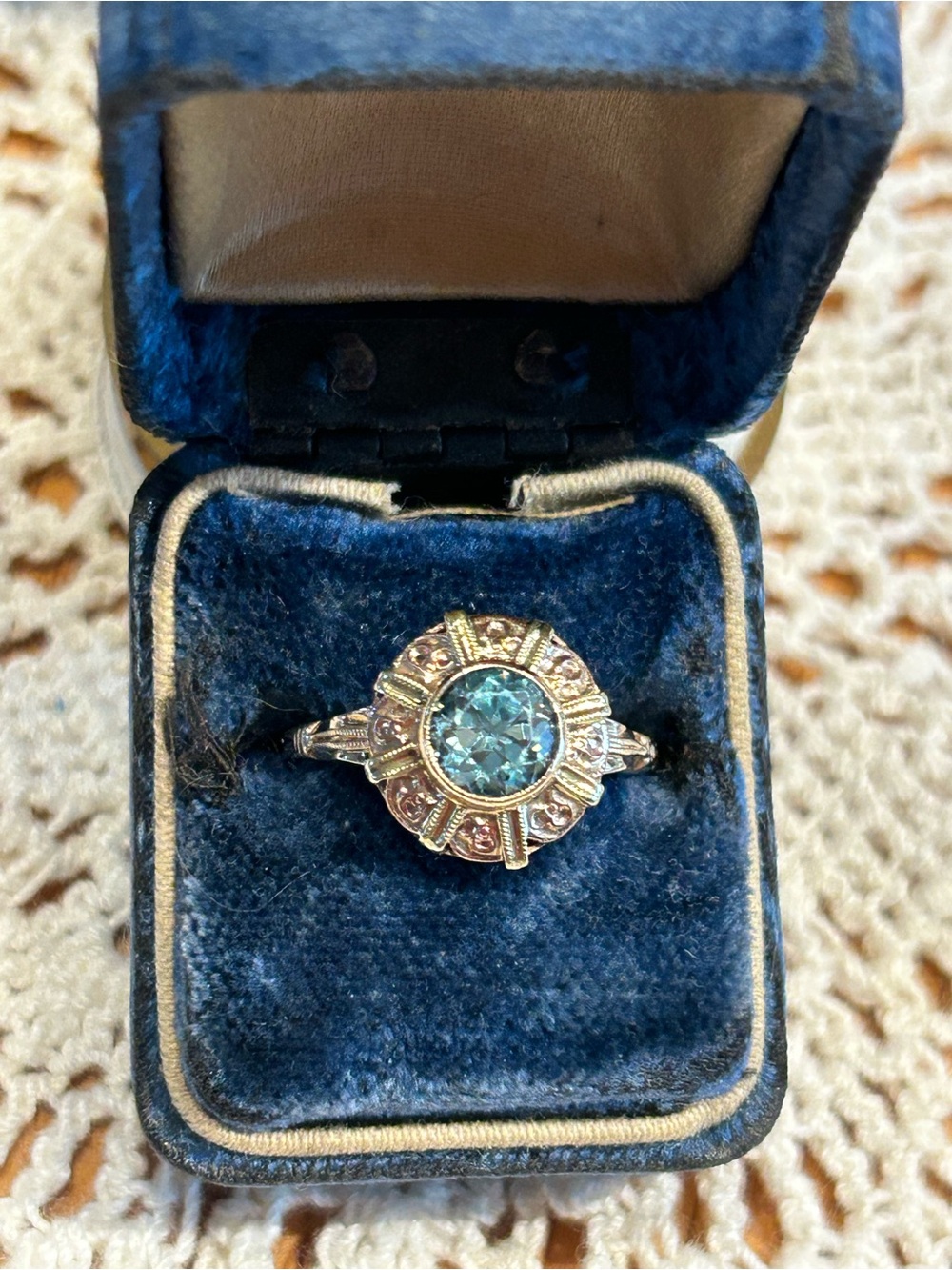 Vintage art deco? 18K Yellow & Rose gold Blue zircon size 6.25